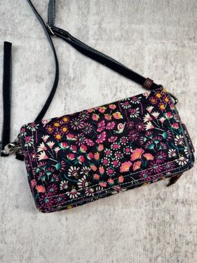 Vera Bradley VBU RFID Compact Crossbody in Petite Garden